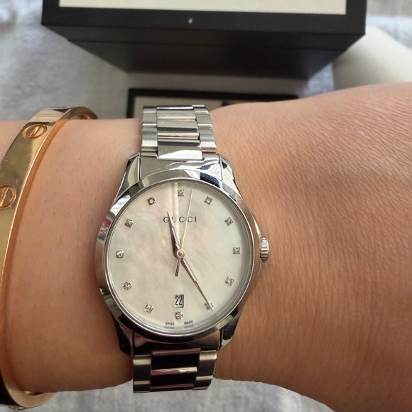 Gucci watch for sale with diamonds!!! main image 9